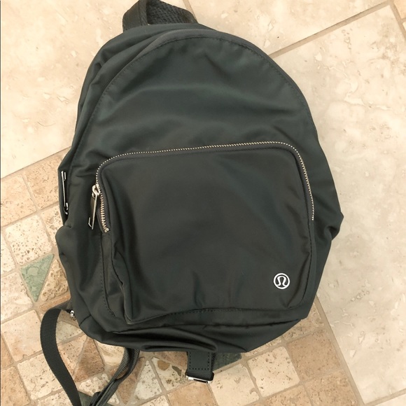 lululemon everywhere backpack mini 5l
